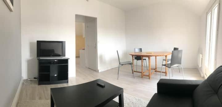 Appartement Simple Sur Argenteuil, Proche Paris 外观 照片
